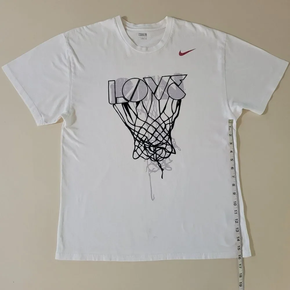 Nike Men's White Crewneck LOVE Net Short Sleeve Tee